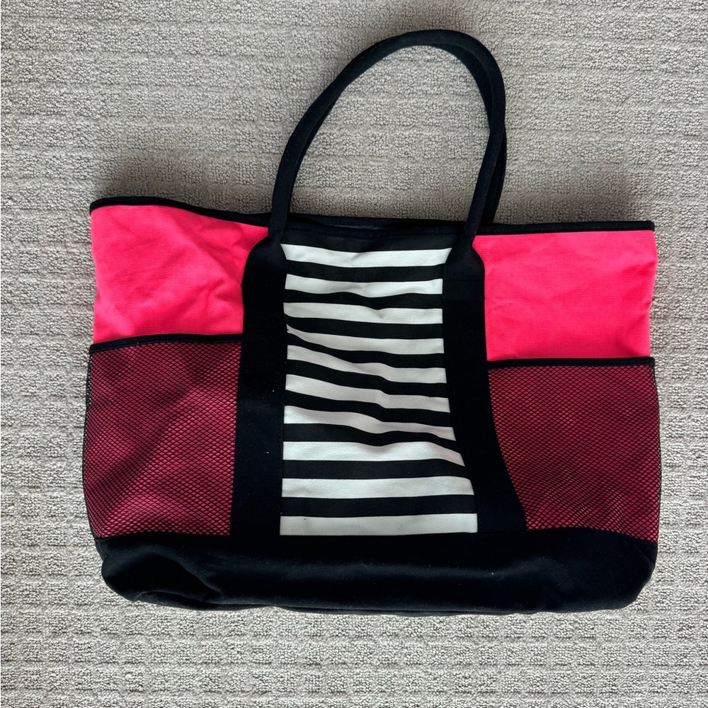 New Victorias Secret beach bag - Picture 2 of 3